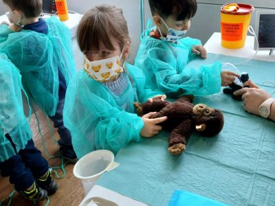 Besuch im Teddybärenkrankenhaus